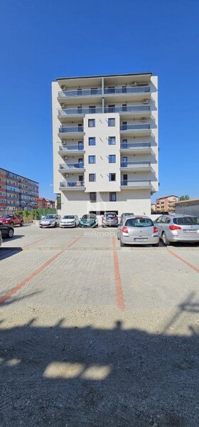 Metrou Berceni apartament tip studio cu gradina de 30 mp.